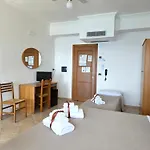 Oda ve Kahvaltı Oasi