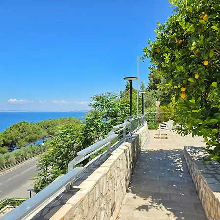 Bed & Breakfast Oasi Relais Vico Equense