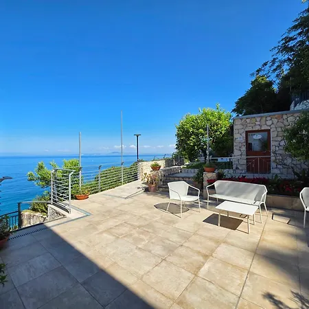 Oasi Relais 3* Vico Equense
