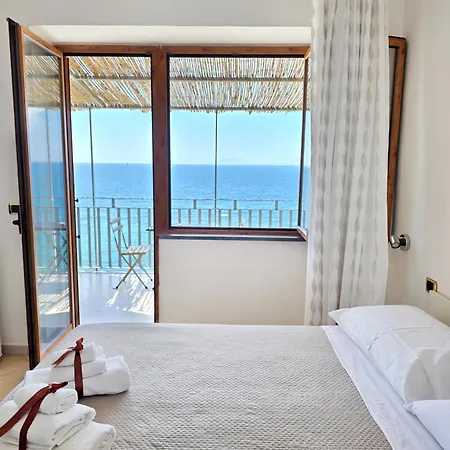 Oasi Bed & Breakfast Vico Equense